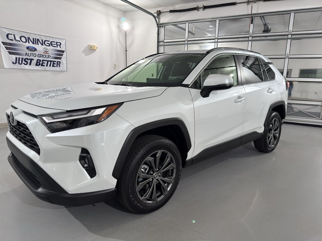 2025 Toyota RAV4 Hybrid Hybrid XLE Premium