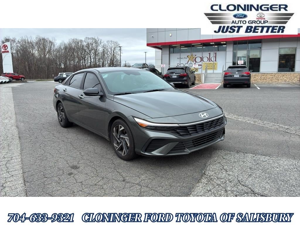 2025 Hyundai Elantra SEL Sport