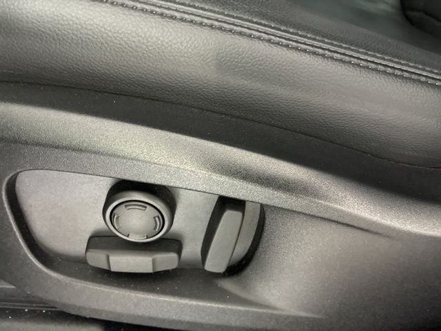 2024 Land Rover Defender 110 S