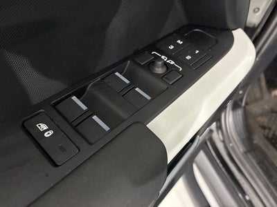2024 Land Rover Defender 110 S
