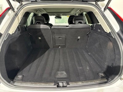 2023 Volvo XC60 B5 Core