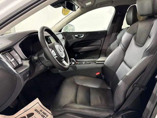 2023 Volvo XC60 B5 Core