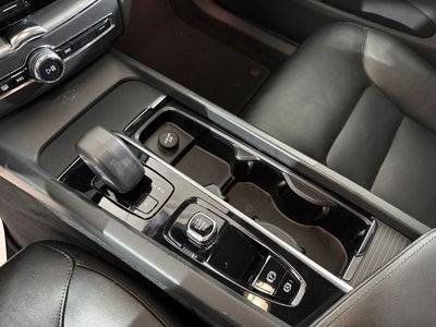 2023 Volvo XC60 B5 Core
